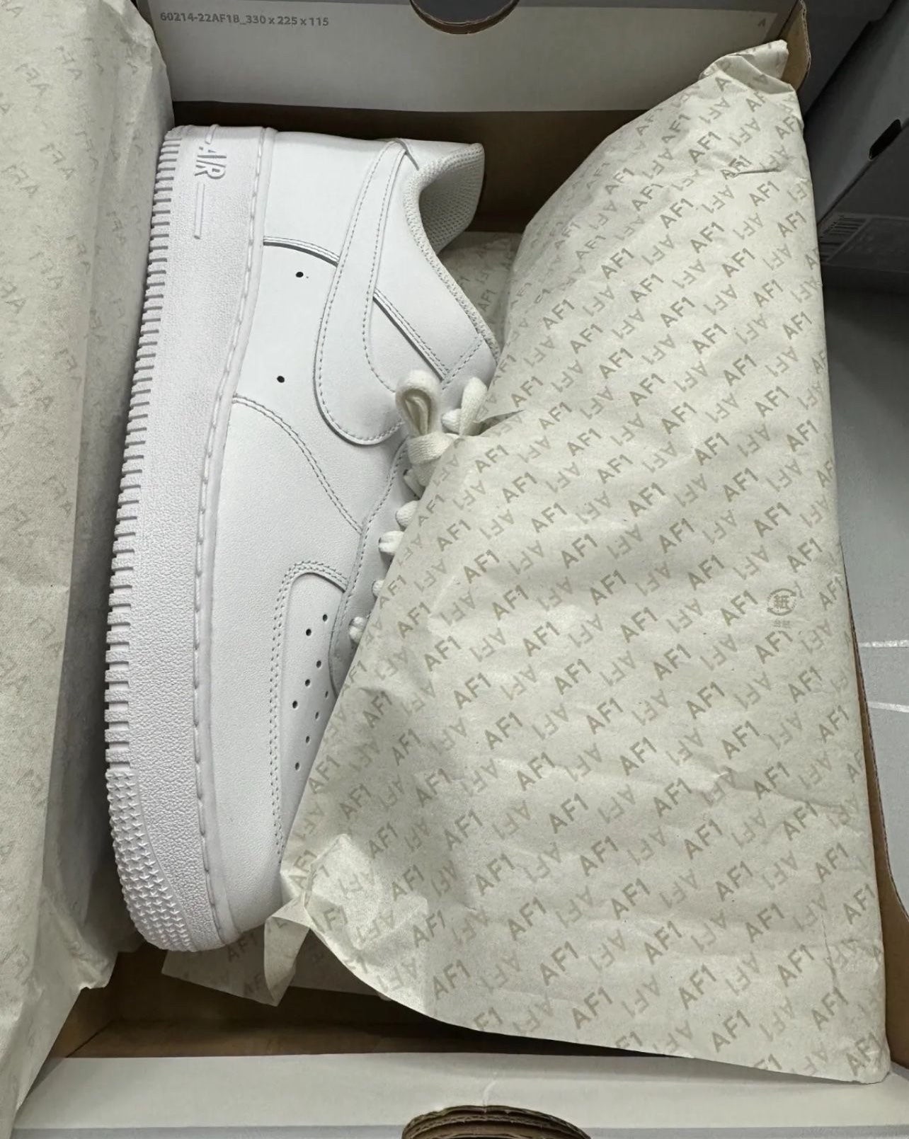 white af1 size 8
