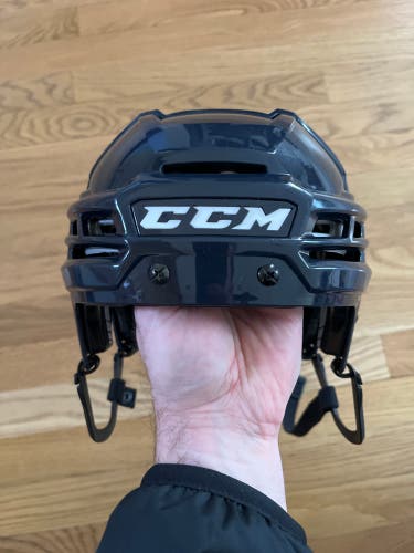 New CCM Pro Stock Tacks 910 Helmet (Medium)