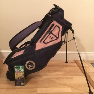 Titleist Ladies Players 4 Stand Golf Bag with 4-way Dividers (No Rain Cover)
