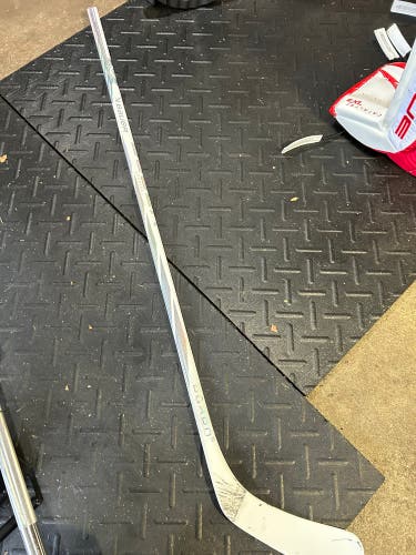 Pro stock Bauer Vapor Hyperlite 2 Hockey Stick Left 70 Flex P90T