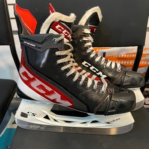 Used Senior CCM Regular Width 8.5 JetSpeed FT4 Hockey Skates With Step Steel Runners