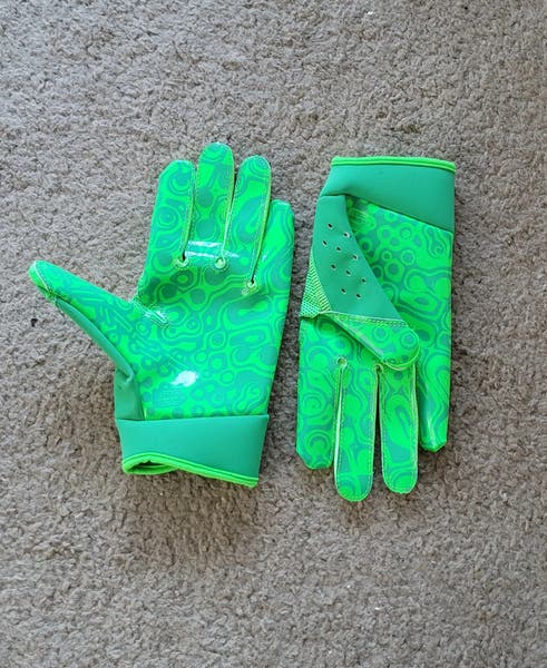 Nike Youth Size M Vapor Jet 8.0 Energy Swag Green Football