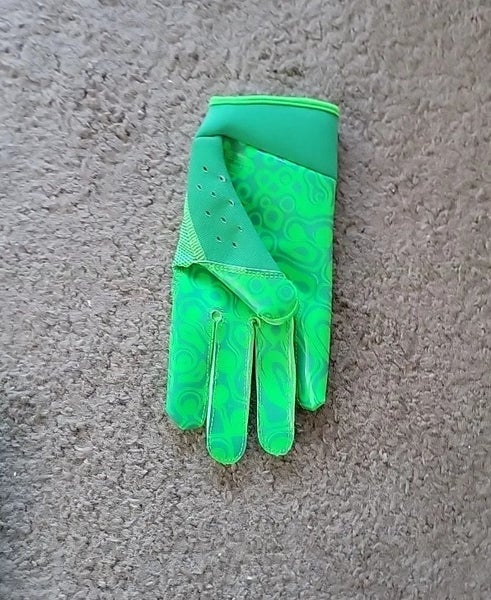 Nike Youth Size M Vapor Jet 8.0 Energy Swag Green Football