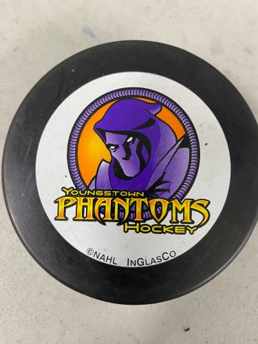 Youngstown Phantoms puck (NAHL)