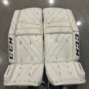 Used 24" CCM Extreme Flex 5.5 Goalie Leg Pads