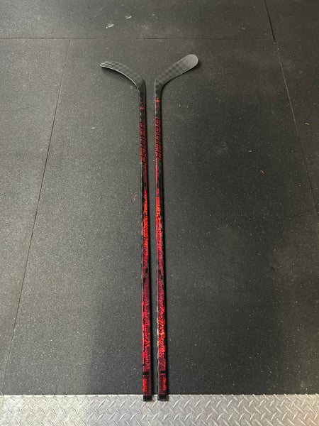 New Bauer Right Handed P92 Twitch Hockey Stick