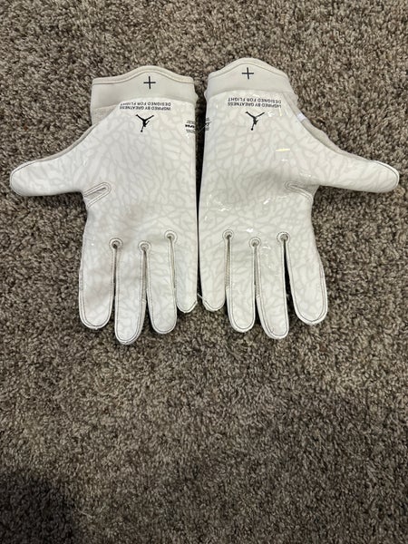 White Used Adult Air Jordan Gloves