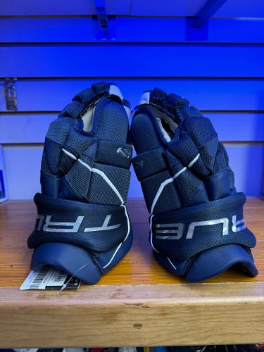 12” True Catalyst 9x3 Player Gloves