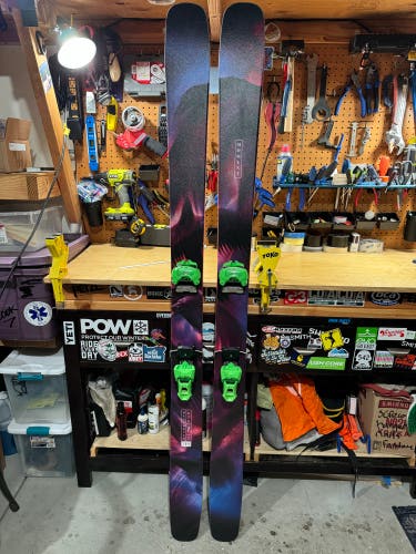 Moment Deathwish 112 184cm + Tyrolia Attack 14 GW - LIKE NEW