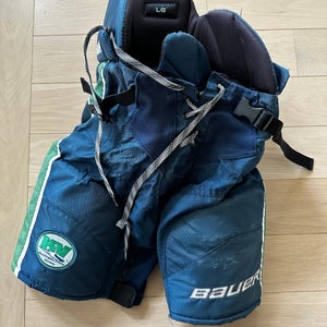 Used Junior Large Bauer Nexus Hockey Pants