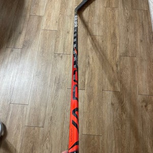 New Senior Bauer Right Handed P92M Pro Stock Vapor FlyLite Hockey Stick