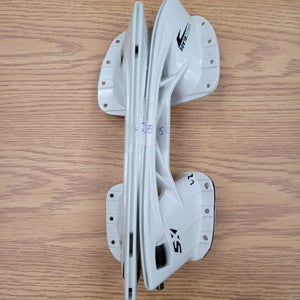 NEW! Size 255 CCM SB XS Hockey Skate Holder