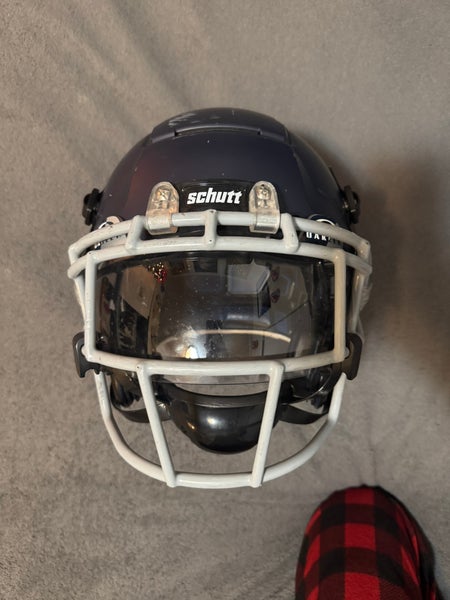 Large Schutt F7 2.0 Helmet (2 oakley visors are included/chin strap never worn)