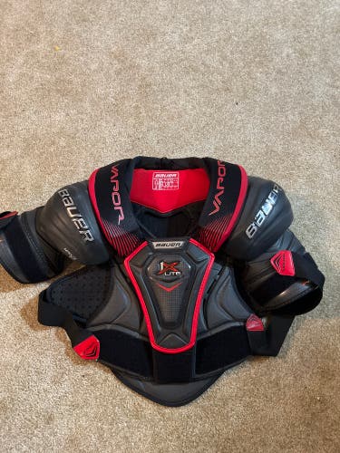 Used Senior Bauer Vapor 1X Lite Shoulder Pads