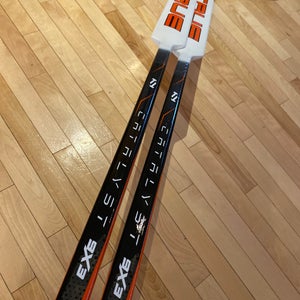 1x New Full Right True Catalyst 9X3 Goalie Stick Gravel 26” Orange