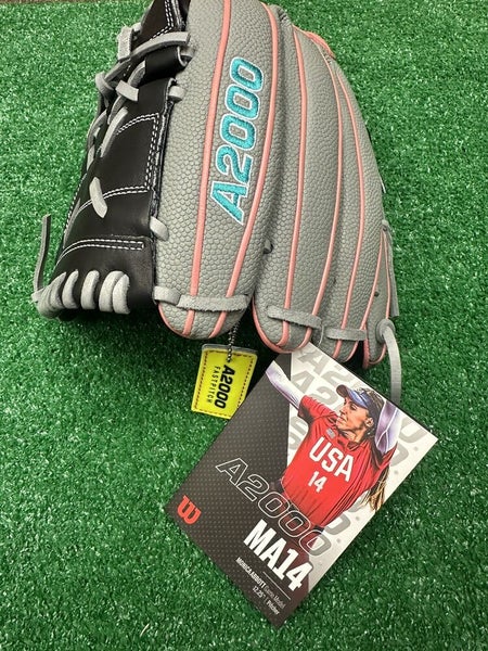 Wilson A2000 MA14 12.25" Fastpitch Softball Glove Monica Abbott - WBW1027221225