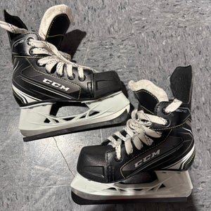 CCM Tacks 9040 Skates- Y12
