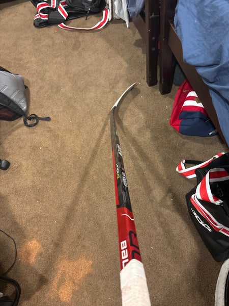 Used Intermediate Bauer Left Hand P92 Pro Stock Vapor Hyperlite Hockey Stick