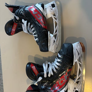 Used Junior CCM Regular Width   Size 3 JetSpeed FT6 Pro Hockey Skates