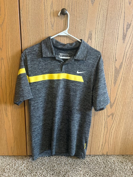 Gray Used Men's Nike Dri-Fit Shirt