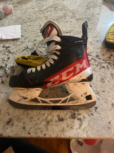 Used CCM 8 JetSpeed FT4 Pro Hockey Skates