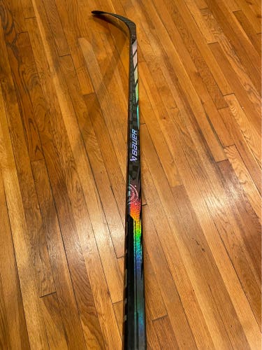 Senior Bauer Right Handed P28 87 Flex Proto-R Hockey Stick