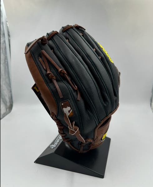 RARE Wilson A2000 1799 12.75