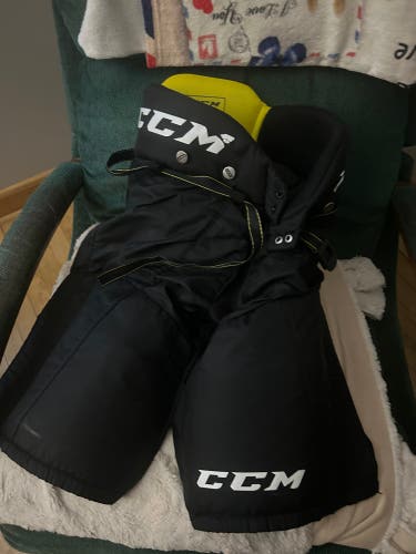 Used Senior CCM Vector Hockey Pants