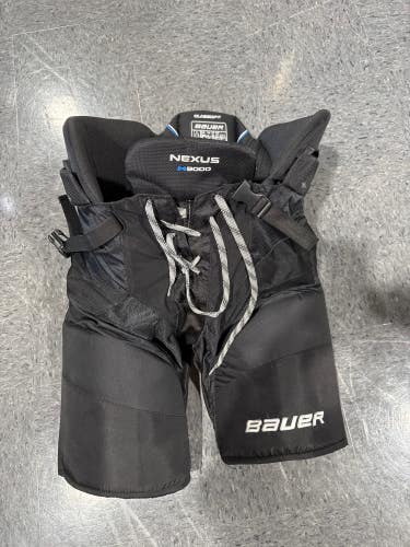 Like New Senior XL Bauer Nexus N9000 Hockey Pants