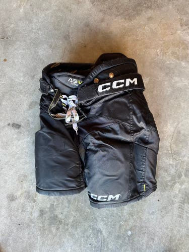 Used Junior CCM  Tacks AS-V Pro Hockey Pants