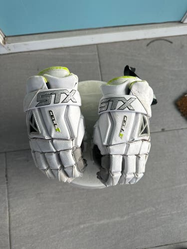 Used  STX Medium Cell IV Lacrosse Gloves