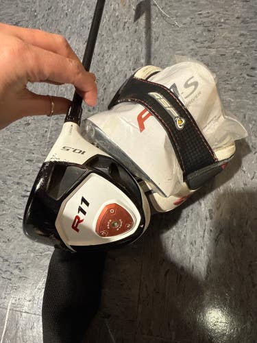 TaylorMade R11 Driver Right Handed- 10.5 Loft