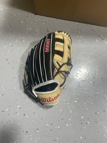 New Outfield Right Hand Throw Wilson A2000 1750 Baseball Glove 12.50"