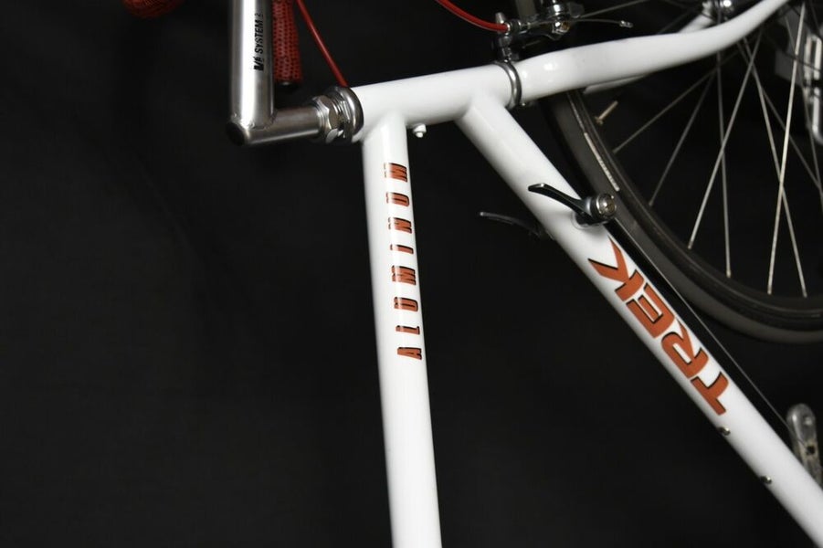 TREK 1400 ROAD BIKE SIZE LARGE, 57 CM, 14 SPEED, ALUMINUM `105