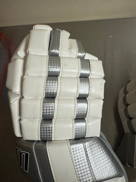 Warrior MIA Franchise Gloves