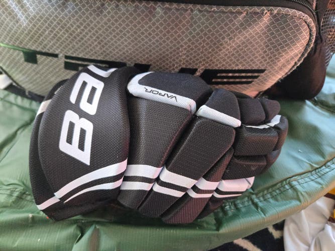 Bauer Vapor 3.0 Gloves 14"