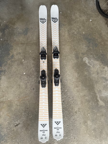 Used 2023 All Mountain 174 cm Black Crows Orb Skis With Bindings Max Din 10