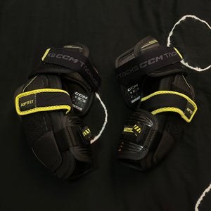 CCM Tacks XF Elbow Pads