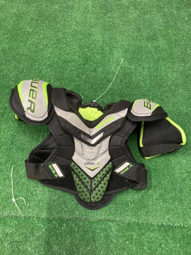 Used Medium Junior Bauer Supreme One.6 Shoulder Pads