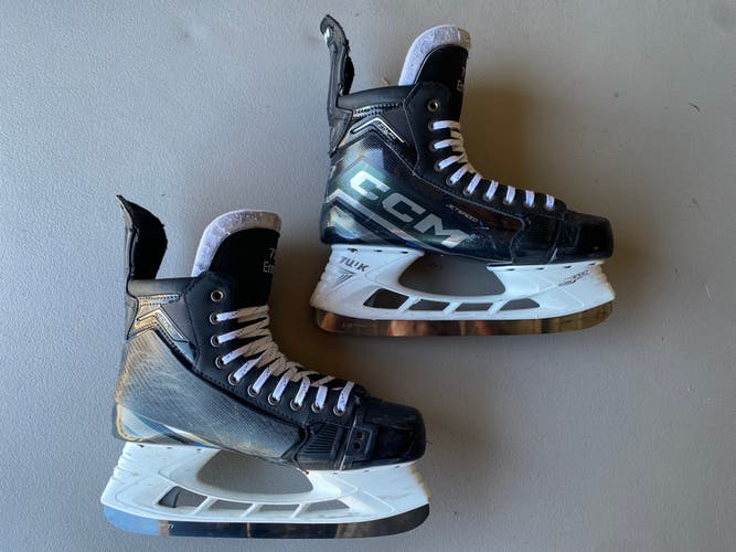 CCM JetSpeed FT6 PRO Mens Pro Stock Size 10 Hockey Skates MIC 4960