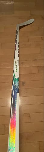 New 77 Flex Right Hand P28 Proto-R “White” Hockey Stick