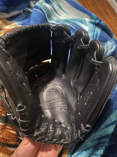 New Right Hand Throw 11.75" Baseball Glove