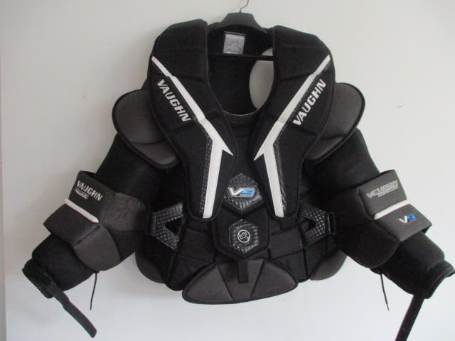Used Large Vaughn Velocity V9 Goalie Pro Carbon Chest Protector