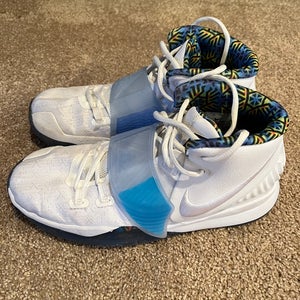 Nike Kyrie 6 Shoes (6.5 Youth)