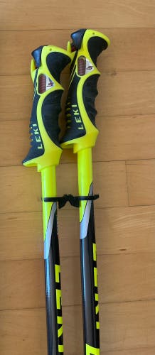 Leki Worldcup SL Ski Poles In 48in/120cm - New
