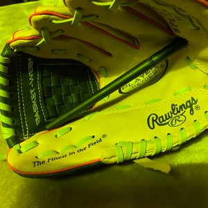 Used Rawlings Right Hand Throw Player series Baseball Glove 10"