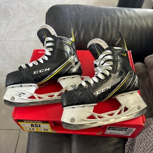 Used CCM Extra Wide Width  Size 4 Super Tacks AS1 Player Skates
