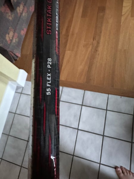 Used Intermediate CCM Right Handed P28 JetSpeed FT5 Pro Hockey Stick
