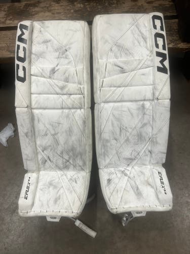 New CCM Pro Stock Eflex 6.9 Goalie Leg Pads