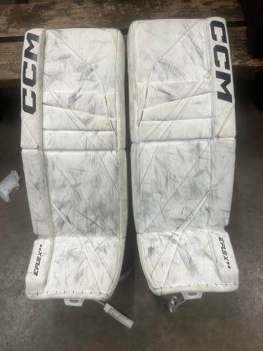 New  CCM Pro Stock Eflex 6.9 Goalie Leg Pads